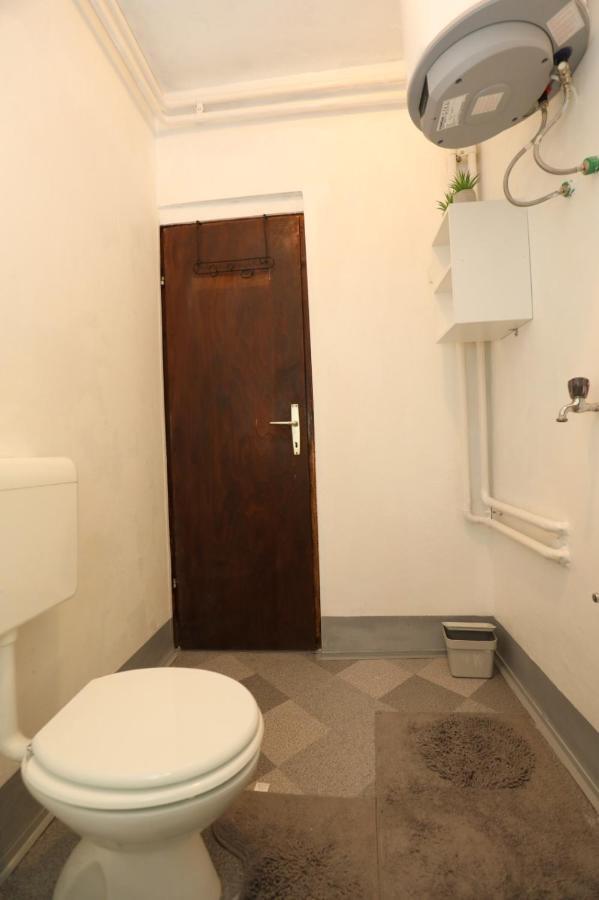 Maple Place เวลิคาโกริตซา ภายนอก รูปภาพ